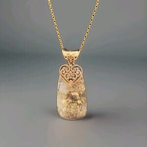 Sajen Carved Turtle Stone Pendant Signed 2 1/4" Long Gold Tone Cable Chain 18"